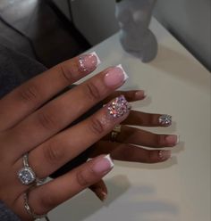 Short Acrylic Nails With Gems, Short Square Acrylic Nails French Tips, Bad And Boujee Nails Short, Short Blinged Out Nails, Short Baddie Nails, Short Nail Set, Mini Nails