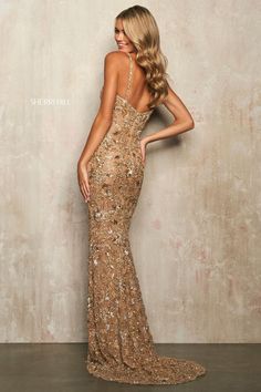 Sparkling Floor-length Gown For Pageant, Sparkling Floor-length Gown For Pageants, Glamorous Sparkling Evening Dress For Pageant, Glamorous Sparkling Evening Dress For Pageants, Sweetheart Neckline Pageant Dress For Party, Sweetheart Neckline Fitted Pageant Dress For Party, Fitted Pageant Dress With Sweetheart Neckline For Party, Glamorous Gown For Prom Season And Pageants, Floor-length Sparkling Pageant Dress