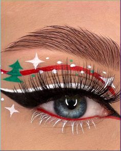 Get inspired by the magic of the holiday season with these beautiful and gorgeous Christmas eyeshadow looks! Christmas Elf Makeup, Reindeer Makeup, Holiday Eye Makeup, Xmas Makeup, Christmas Eyeshadow, Christmas Eye Makeup, Christmas Makeup Look, Kajal Eyeliner, Holiday Makeup Looks