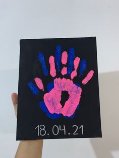 Thumbprint Art For Couples, Paintings With Boyfriend, Thumbprint Art For Friends, Bf Gf Painting Ideas, Bf And Gf Painting Ideas, Hand Print Canvas Ideas Couples, Matching Painting Ideas, Hand Painting With Boyfriend, Painting For Bf