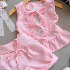 ⭐️ Pedido B0007 ⭐️ Conjunto 4 ao 10 49,99 Conjunto alfaiataria bordado September 23, Dress Patterns, Baby Dress, Lily, Angel