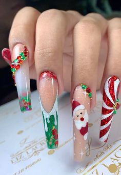 Christmas Stelitto Nails, Tacky Christmas Nails, Christmas Stilleto Nails, The Grinch Nails, Christmas Nails Long, Christmas Nails Art Designs, Long Christmas Nails, Navidad Nails, Christmas Nail Designs Acrylic