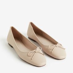 Ballet Flats With A Decorative Bow. Satin Lining And Fluted Soles. Color: Light Beige New With Tags; Never Worn (Did Not Come In A Box) Per H&M Size Guide Size 7 = 9½" Foot Length Size 9 = 10" Foot Length Composition: - Lining:Polyester 100% - Upper:Polyurethane 100% - Sole:Polyurethane 60%, Thermoplastic Polyurethane 40% New To Poshmark, Use My Referral Code Momgar22 For $10 Off Your First Purchase When You Set Up A New Poshmark Account. Tan Ballet Flats, Hm Shoes, Beige Ballet Flats, Deer Costume, Beige Flats, H&m Shoes, May Weddings, Tan Shoes, Nude Shoes