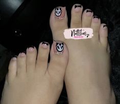 Halloween Acrylic Toes, Spooky Toe Nails, Halloween Pies, Halloween Toe Nails, Halloween Toes, Simple Toe Nails, Pedicure Nail Designs, Gel Toe Nails, Acrylic Toe Nails