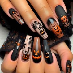 Manicure Halloween, Nail Cartoon, Nail Art Mariage, Holloween Nails, Nail Vinyls, Halloween Acrylic Nails, Spider Webs, Halloween Nail Designs, Trendy Nail Design