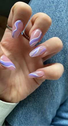 Purple Aesthetic Nail Designs, Swirly Pattern Nails, Nails Acrylic Pattern, Lavender Nails With White Design, Party Nails Aesthetic, Trending Acrylic Nails Purple, Swirlies Nails, Light Purple Prom Nails Lavender, Purple And White Almond Nails