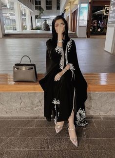 Abayas Black, Khaleeji Lifestyle, Elegant Abayas, Khaleeji Abaya, Abaya Designs Latest, Abaya Fashion Dubai, Abaya Outfit, Timing Is Everything, Mode Abaya