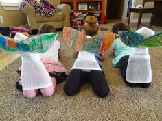 Mermaid Tails I was planning our Ocean Theme at Preschool and I came across this idea for making Mermaid Tails. I have a group of girls very into this so I decided we had to do this! I picked up so… Ocean Lesson Plans, Pirate Preschool, Diy Mermaid Tail, Fairy Tales Preschool, Fish Activities, Girly Birthday Party, Mermaid Crafts, Fairytale Nursery, Summer Preschool