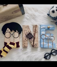 there are some harry potter items on the fur