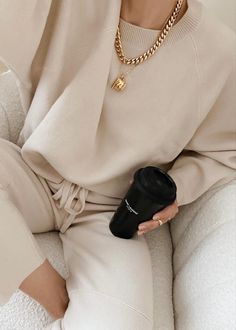 Anisa Sojka, Happy Saturday, Looks Style, Link Necklace, Fall Winter Outfits, Style Ideas, Classy Outfits, Autumn Winter Fashion, Chain Link