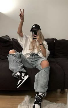 Pakaian Hipster, Skater Outfits, Skater Girl Outfits, Tomboy Outfits, Tomboy Style Outfits, Skater Girls, Cooler Look, Swaggy Outfits, Tomboy Fashion