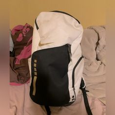 Nike Elite Backpack/ White/ Used A Few Times Nike Elite Bookbag, Nike Elite Backpack, Elite Backpack, Nike Handbags, Nike Bags, Nike Elite, White Nike, Nike White, White Nikes