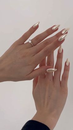 White Chrome Nails, Chrome Nail Powder, Gold Nail, Nail Swag, Neutral Nails, Chrome Nails