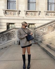 Black Boots Outfit, High Boots Outfit, Autumn Fits, Black Knee High Boots, Black Knees