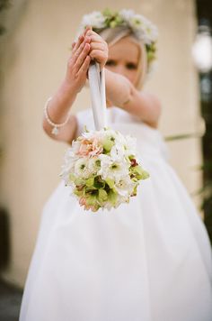 kissing ball-Samanthas wedding ideas Flower Girl Basket Alternative, Flower Girl Hair Piece, Samantha Wedding, Santa Barbara Wedding, Bridesmaids And Groomsmen