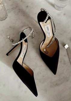 Black Fancy Heels Prom, Elegant Shoes Heels Classy, Heels Classy Elegant Black, Dior Heels Outfit, Dior Black Shoes, Elegant Shoes Classy, Classy Heels Elegant, Black Fancy Shoes, Black Fancy Heels