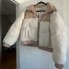 Abercrombie & Fitch Cream Sherpa Mini Puffer Jacket From The Ultra Collection. Women's Size: Xl Nwot. Bought It And Didn’t Work Out For Me. Has Not Been Worn. Approximate Measurements When Item Is Flat: Pit To Pit: 28" Length (From Shoulder To Hem): 25” Never Worn. Willing To Accept Offers! Just Want Someone To Enjoy The Jacket! Cozy Long Sleeve Puffer Jacket With Pockets, Cozy Cream Outerwear For Winter, Beige Winter Outerwear With Fleece Lining, Cream Puffer Outerwear For Cold Weather, Beige Outerwear For Cold Weather, Cream Puffer Jacket For Cold Winter Weather, Cream Winter Puffer Jacket For Cold Weather, Cream Puffer Jacket For Winter, Cream Puffer Jacket For Winter Weather