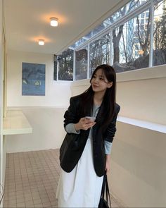 Aesthetic, Photo inspo, Instagram inspo, Story inspo, Korean girl, Asian, Actress, Outfit Inspo, Posing inspo, Black jacket, White skirt, Blue shirt, Black bag References Poses, Photo Inspo Instagram, Asian Actress, Insta Aesthetic, Inspo Instagram, White Skirt, Instagram Inspo, Black Bag, Photo Inspo