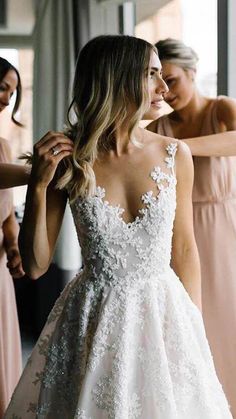 wedding dress
wedding dresses
wedding gown
wedding makeup
wedding 2022
beach wedding dress
two piece dress
fancy wedding dress
bridal dress Organza Bridal, Vintage Lace Weddings, Neck Wedding Dress, Casual Dressing, Bridal Dresses Lace, Dressing Style, Lace Wedding Dress Vintage, Top Wedding Dresses