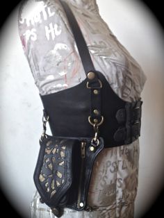 Shoulder Harness, Leather Messenger Bags, Festival Belt, Holster Bag, Fairy Clothes, Leather Backpacks, Punk Vintage, Utility Belt, Leather Harness