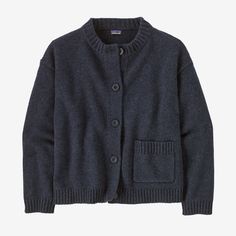 With a boxy fit, big buttons and a slight drop seam in the shoulders for ease of movement and comfort, this cardigan is crafted of 7-gauge 70% recycled wool/26% recycled nylon/4% other fiber and works best as a light layer in transitional seasons. As timeless as it is cozy, it's a practical, well-made piece that's sure to last for many seasons of life. Made in a Fair Trade Certified™ factory. Patagonia Sweater Outfit, Recycled Wool Sweater, Wool Sweaters Womens, Cute Cardigans, Seasons Of Life, Cardigan Sweaters For Women, Casual Sweaters, Patagonia Womens, Wool Blend Sweater