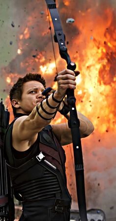 #ClintBarton #Clint #Barton #Ojodehalcon #Avengers Mode Indie, Thor X Loki, Marvel Cartoons, Batman Begins, Bow And Arrow, Clint Barton, Dc Movies, Jeremy Renner, Movie Stills