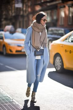 Neutral Scarf Outfit, Pale Blue Jeans Outfit, Pale Blue Outfit, Perfect Winter Outfit, Blue Trench Coat, Pastel Outfit, Blue Coats, Coat Outfits