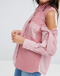 Umgestaltete Shirts, Mens Shirt Refashion, Satin Bluse, Iranian Women Fashion, Women Blouses Fashion, Rock Outfit, Shirt Refashion, Couture Mode, Gingham Shirt