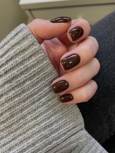 Brown Nail, Short Gel Nails, Neutral Nails, روتين العناية بالبشرة, Chic Nails, Cute Acrylic Nails