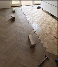 Wood Floor Designs Pattern, Diagonal Flooring, Bedroom Floor Tiles, Modern Classic Living Room, Foyer Flooring, Wood Floor Design, Wood Shavings, Herringbone Wood Floor, Flooring For Stairs