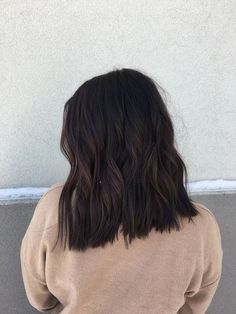 Deep Brown Hair Short, Dark Hair Short Cuts, Dark Brown Hair Short Haircut, Lob Hair Color, Shoulder Length Dark Brown Hair, Medium Length Brunette Hair, Dark Brown Straight Hair, Should Length Hair Styles