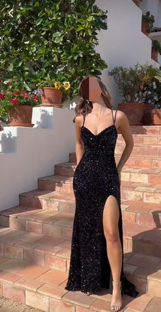 Prom Dresses Slim Fit, Classy Prom, Long Sequin Dress, Classy Prom Dresses, Spaghetti Strap Prom Dress, Stunning Prom Dresses, Sequin Formal Dress, Chique Outfits, Looks Party