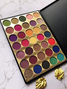 so pretty Make Up Kits, Rainbow Eyeshadow, Silicone Makeup, Gold Palette, Makeup Brush Cleaner, Pigment Eyeshadow, Colorful Eyeshadow