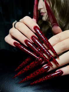 Long Alt Nails, Black And Red Manicure, Xxl Stiletto Nails, Red Accent Nails, Acrylic Nails Stiletto, Stilleto Nails Designs, Band Nails, Stiletto Nail Art