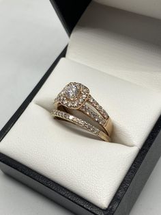 Indian Engagement Ring, Mens Ring Designs, Diamond Ring Settings, Classy Jewelry, Latest Jewellery, Jewelry Design Necklace, Bridal Gold Jewellery