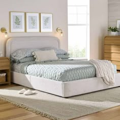 Better Homes & Gardens Juliet Queen Boucle Platform Bed, Ivory - Walmart.com Black And White Room Ideas, White Room Ideas, Cheap Bed Frame, Texas Apartment, Florida Apartment, Cheap Bed, Room Vision Board, Bed Frame Ideas, Bed Inspo