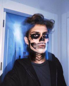 Benji Krol, Cute White Guys, Just For Laughs Videos, Halloween Makeup, Sunnies, Halloween Face Makeup, Halloween Costumes, Halloween