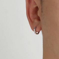 Type: AccessoriesMaterial: Made of Solid 925 Sterling SilverDiameter: 13-14mmInner diameter: 9.5mm Mens Ear Cuff Piercing, Men Ears Attached Piercing, Mens Threader Earrings, Triangle Earring Men, Cheap Small Hoop Jewelry For Men, Anchor Earrings Men, Mens Jewelry Earings, Statement Earrings Men, Men's Earrings Hoops