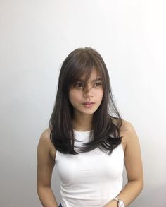 Long Hair With Bangs And Layers, Maris Racal, Side Bangs Hairstyles, Straight Hair Cuts, Layered Haircuts For Medium Hair, Hairstyles For Layered Hair, Shot Hair Styles, Haircuts Straight Hair