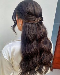 Grad Hairstyles, Bridemaids Hairstyles, Simple Prom Hair, Bridesmaid Hair Makeup, Ball Hairstyles, Quince Hairstyles, Long Hair Wedding Styles, Prom Hairstyles For Long Hair