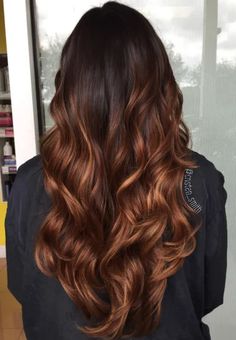 2021-2022 Autumn and Winter Fashion Hair Color-Popular Colors and Tips – leading the wig fashion Auburn Balayage, Chocolate Brown Hair Color, Brown Ombre Hair, Hair Color Caramel, Curly Weave Hairstyles, Chocolate Hair, Colored Curly Hair, Ombré Hair