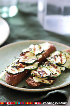 Bruschetta met gegrilde courgette