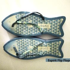 These Fish Shaped "Blowfish" Shaped Flip-Flops Are Brand New With Retailer Sticker On Side. The Aqua Blue Straps Are Sequined. Fish Shoes, Ocean Shoes, Fish Flip Flops, Fish Shapes, Blue Cream, Pretty Shoes, Aqua Blue, Women's Shoes Sandals, Flip Flops