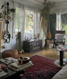 Poor Room, Apartment Decor Inspiration, Dream Room Inspiration, House Room, Room Inspiration Bedroom, Room Ideas Bedroom, Apartment Room, Dream Rooms, Dream House Decor