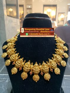 Kasu Necklace Designs, Kasu Necklace, Bottu Mala, Big Earrings Gold, Wedding Jewellery Designs, Gold Necklace Wedding, Gold Temple Jewellery, Bridal Necklace Designs