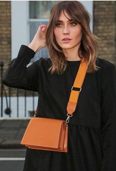 Long Bob Side Swept Bangs, Fringe And Glasses Hairstyles, Birkin Bangs Medium Hair, Parisian Haircut, French Lob Haircut, Haircut Double Chin, Jane Birkin Hair, French Lob, Bronde Shag