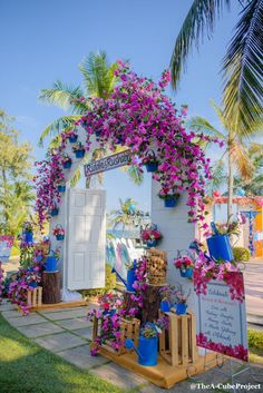 an outdoor area with flowers and plants on it