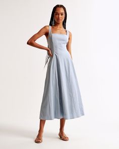 Flattering midi dress in our stretch-enhanced cotton-blend fabric, featuring a slim-fitting bodice with square neckline and adjustable straps, center-back hidden zipper and a flirty skirt. Midi Flare Dress, Abercrombie And Fitch Dresses, Dress Light Blue, Cutout Maxi Dress, Light Blue Dresses, Mini Dresses Online, Maxi Dress Online, Denim Mini Dress, Sweater Dress Midi