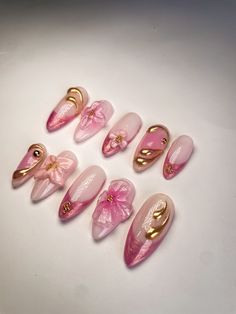 3D Flower Pink Press On Nails made for you. In the picture - medium almond shape.   Very high quality and will last you up to 2 weeks. After right removal can be reusable. Just choose the shape and length of the nail you would like and choose the size of your nail bed, or choose the option - custom.  I highly recommend to purchase my Nail Sizing Kit from my page to make sure they fit perfectly before purchasing any designed Press On Nails Pink And Gold Flower Nails, Nail Ideas 3d Art, 3d Almond Nail Designs, Pink Gold Chrome Nails, Gold Nails With Flowers, Acrylic Nails 3d Designs, Nail Ideas 3d Flowers, Nails With Flowers 3d, 3 D Flower Nails