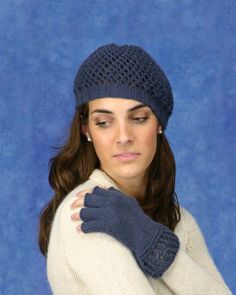 Blueberry Pie Hat and Gloves: Enjoy making this #Knitting interactive pattern by Anastasiaknits (@Anastasiaknits) only on @ribblrit with unique tools - Free App available! Get this pattern now and start crafting! Gloves Knitting Pattern, Gloves Knitting, Unique Tools, Easy Knitting Projects, Blueberry Pie, Free App, Knitted Gloves, Easy Projects, Free Patterns